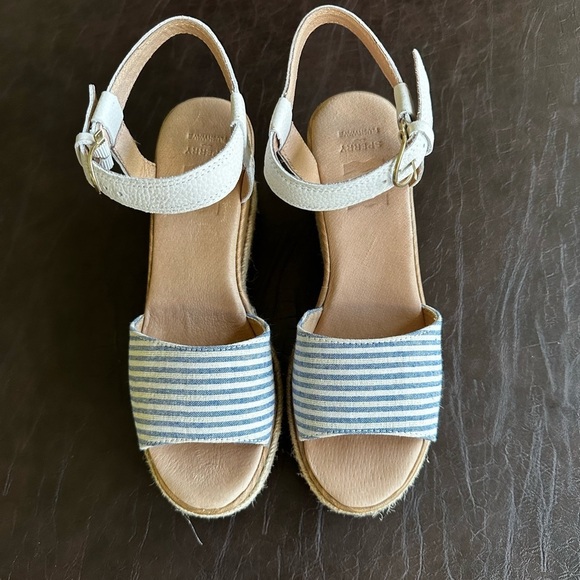 Sperry Shoes - Sperry Womens Fairwater Plush Wave Espadrilles Sandals Ivory Stripe size 8.